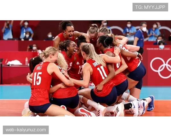 乔丹·汤普森比赛中刚对手发火，场下却超爱逛街买买买，笑死我了！