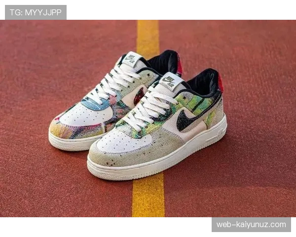 梁伟铿训练馆外的豪车比球鞋还抢眼，这日常是挂摆设吗？